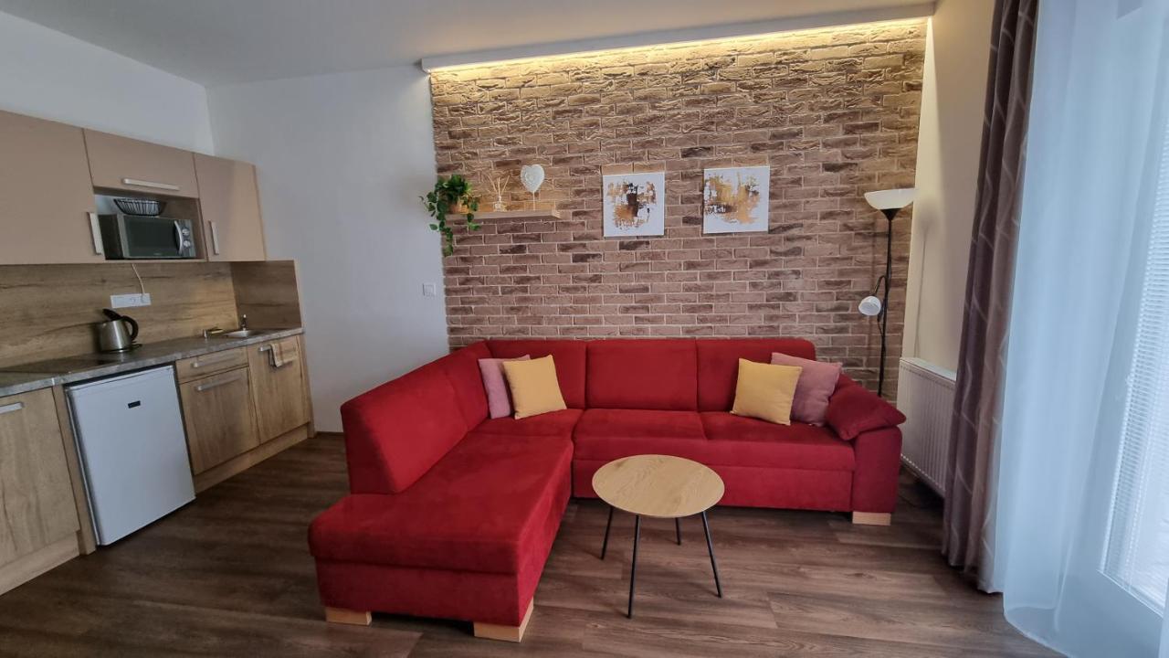 Apartmanovy Dom Lucky 188 Deménvölgy Kültér fotó
