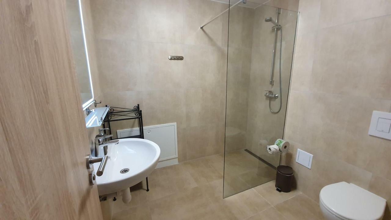 Apartmanovy Dom Lucky 188 Deménvölgy Kültér fotó